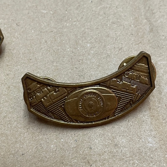 Harley Davidson Pin Bundle - Picture 6 of 6